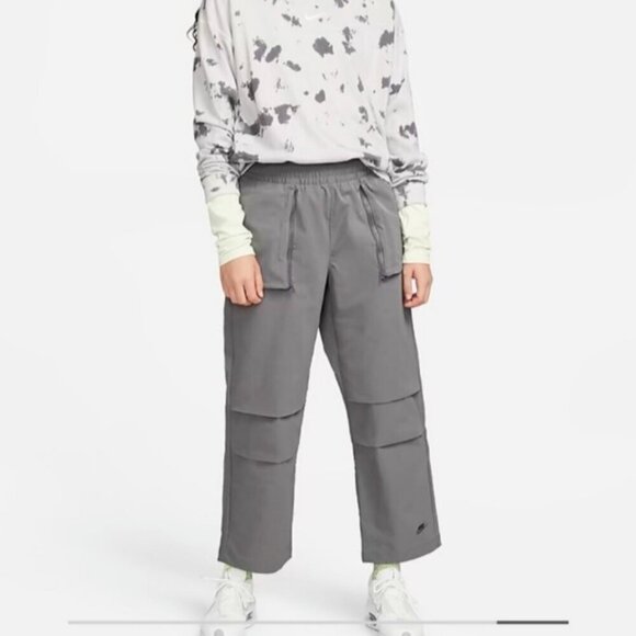 Nike Tech Pack Women Sportwear Snowboarding Cropped Pants Size XL Olive - Picture 3 of 16